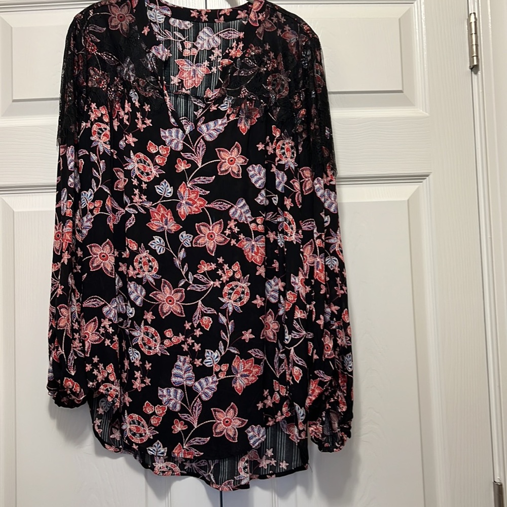 Floral lace dress top